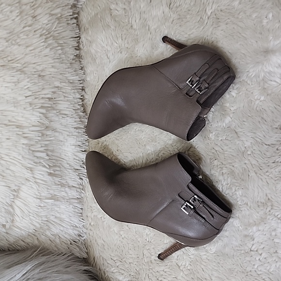 COACH BOOTIES - Picture 10 of 12